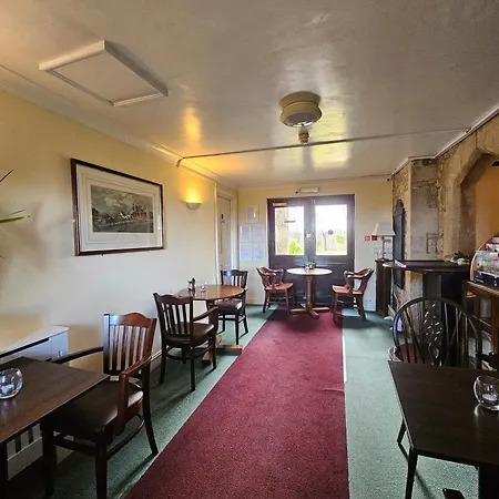 Schoolhouse Restaurant And Hotel Swindon Exterior photo